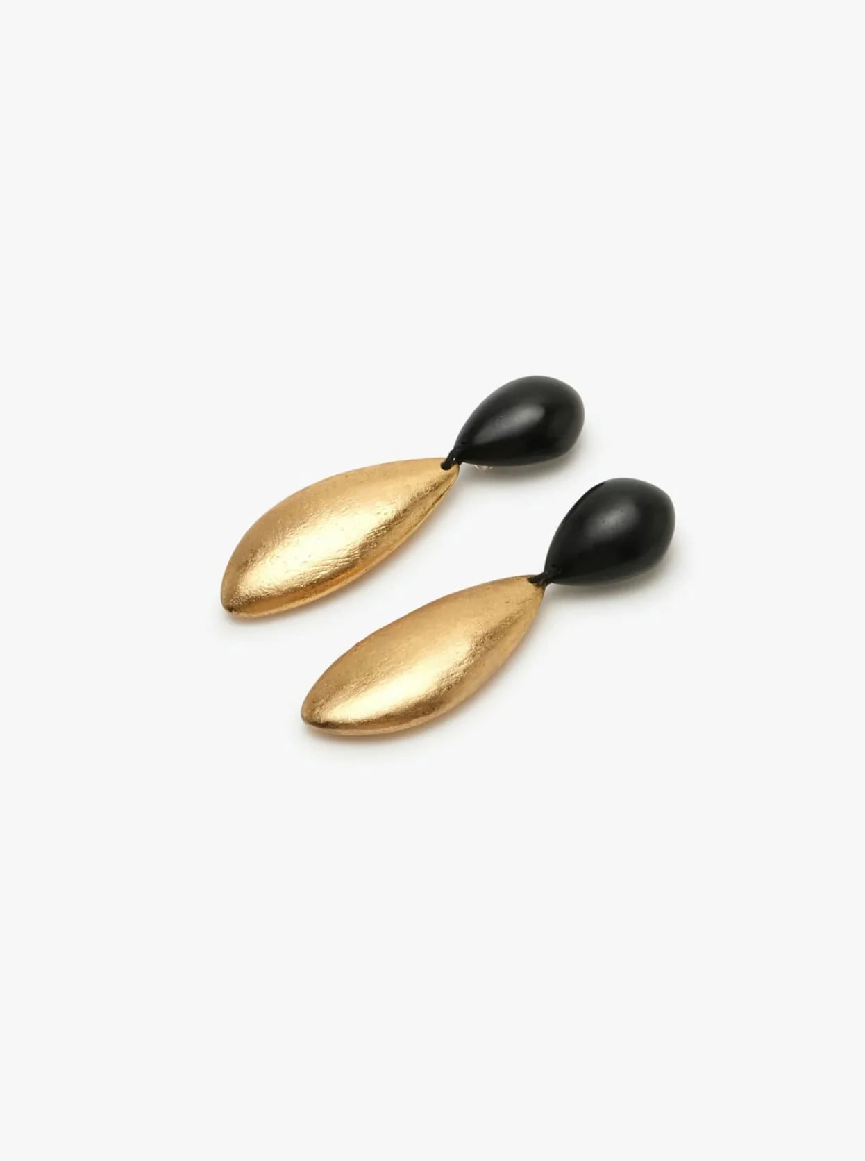 Dolbo earrings: acacia, goldfoil - Image 3