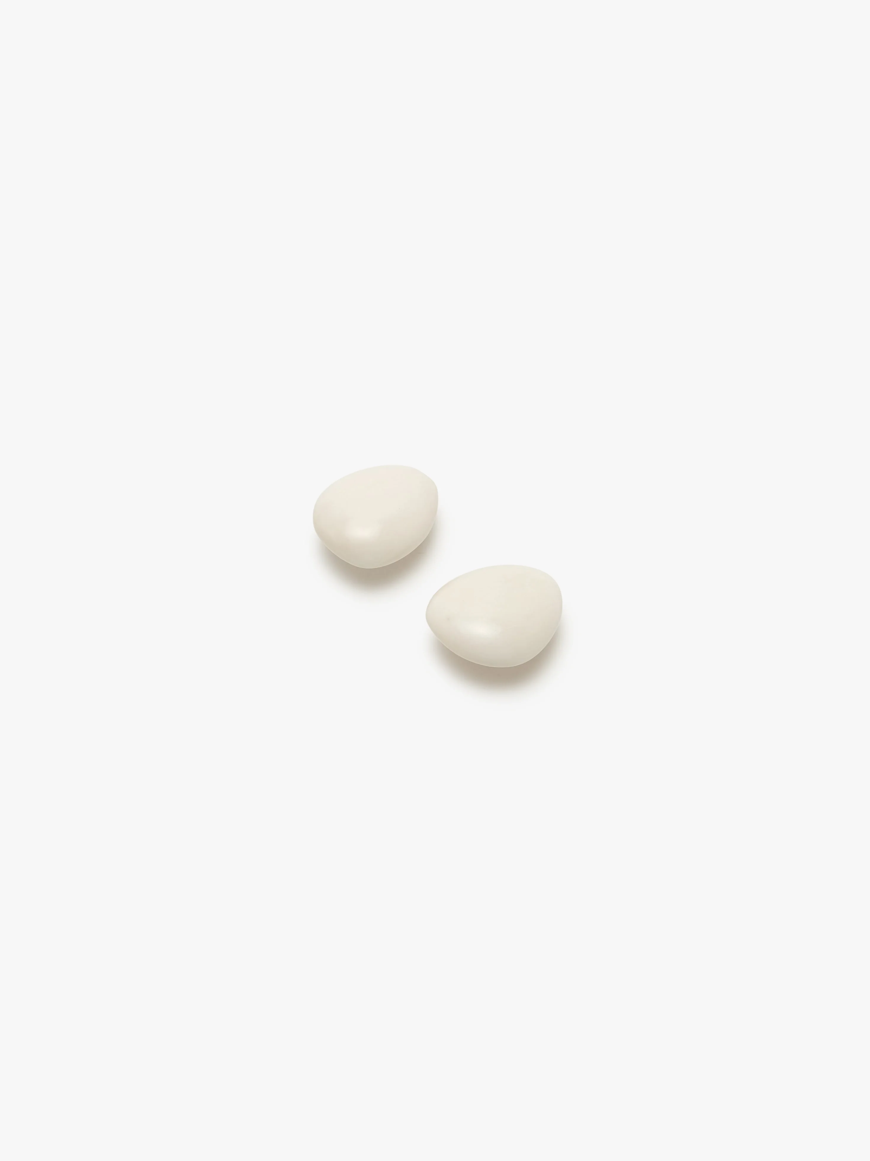 Lima earrings: white - Image 3